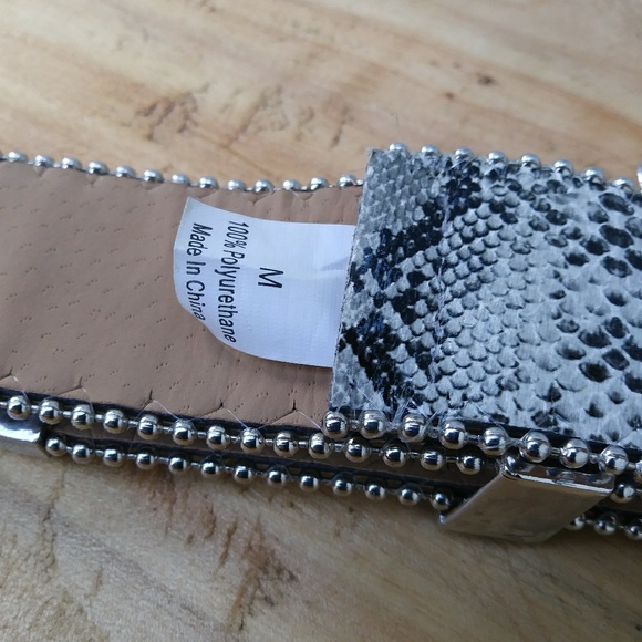 Sold Sold - Picture 3 of 7